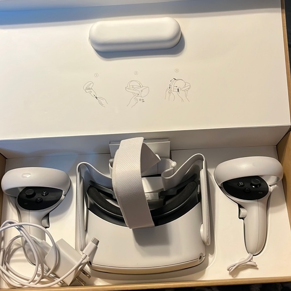 Oculus used once basically brand new